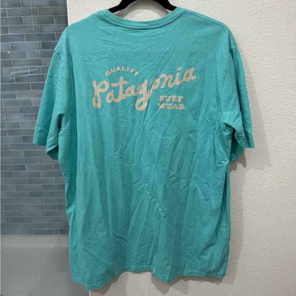 Patagonia Pocket T-Shirt - Picture 1 of 2